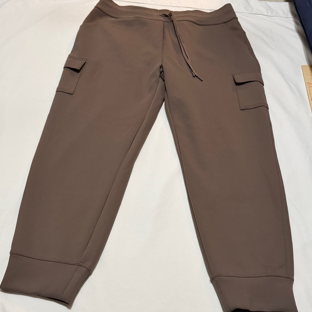 32 Degrees Women’s Cargo Joggers Size XL Color Light Brown NWoT